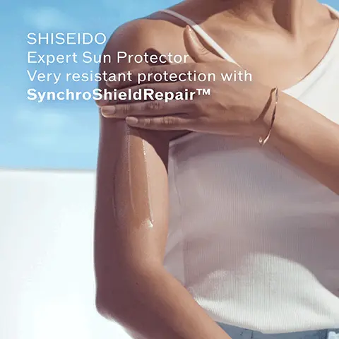 Image 1, SHISEIDO Expert Sun Protector Very resistant protection with SynchroShield RepairTM Image 2, Safflower Extract for beautified & plumped skin SHISEIDO Expert Sun Protector Lotion Lait Solaire SPF. (50+) VERY HIGH PROTECTION TRES HAUTE PROTECTION VERY WATER RESISTANT HAUTEMENT RESISTANT ALEAU Algae Complex for hydrated & smoothed skin Image 3, NEW NEW SynchroShieldRepairTM WetForce Strengthens the protection veil in contact with water HeatForce Boosts the protection veil in hot weather AutoRepair The protection veil repairs itself in case of friction Image 4, SHISEIDO Expert Sun Protector Lotion Lait Solaire SPF 50+ 90% PLANT-DERIVED PLASTIC BOTTLE 20+e rogou Сховши оли вкоресин HNEIDO 'WITHOUT CAP