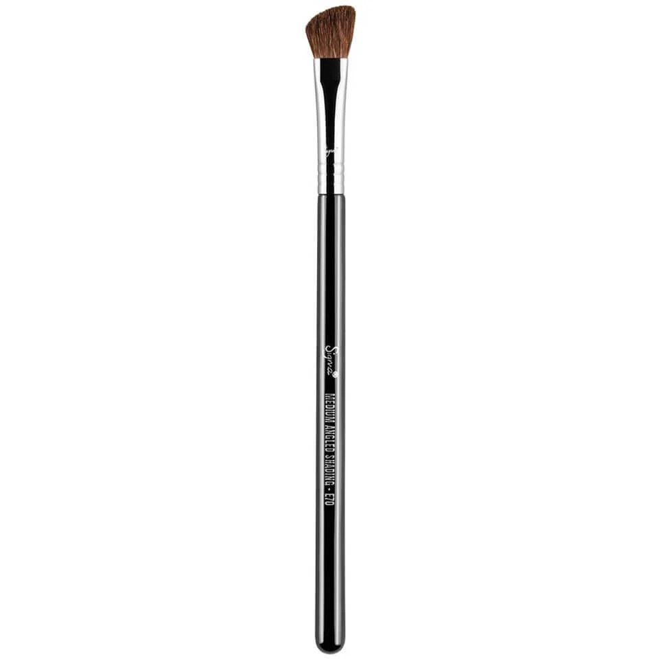 Brocha E70 - Medium Angled Shading Brush de Sigma Beauty Imagen 1
