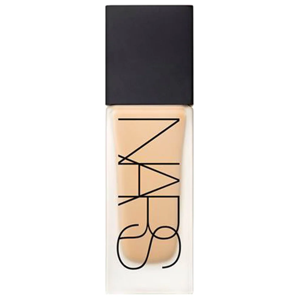 NARS Cosmetics Luminous Weightless Foundation - Barcelona Imagen 1