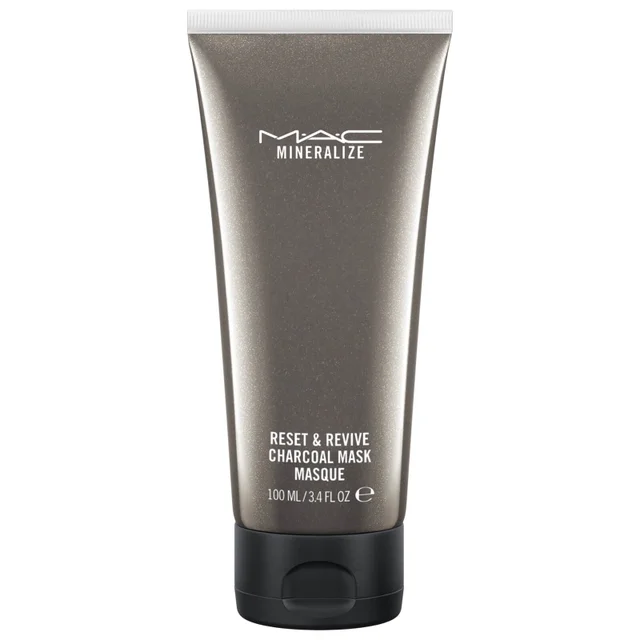 Mascarilla de carbón Mineralize Reset and Revive de MAC