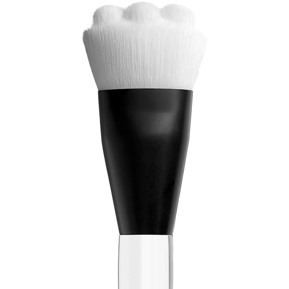 NYX Professional Makeup High Glass Face Primer Brush Imagen 1