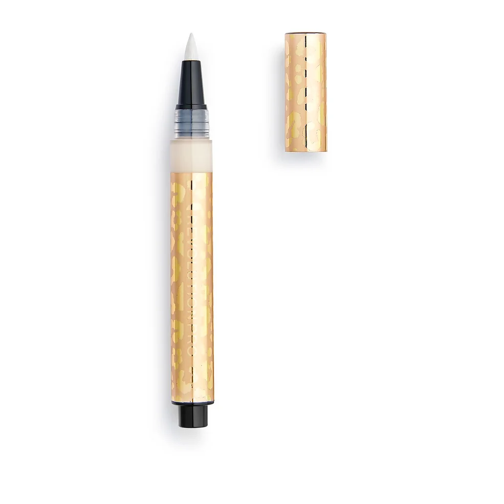 Revolution Pro Brightening & Tightening Under Eye Concealer Wand 2.2ml (Various Shades) Imagen 1
