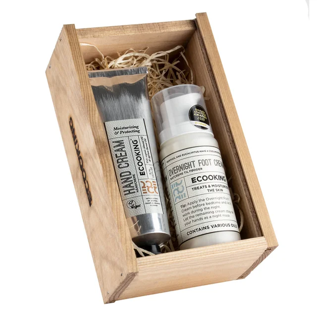 Caja de Navidad Crema de Manos 75 ml y Crema de Pies de Nochevieja 100 ml