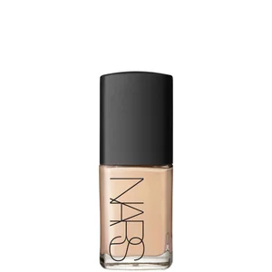 Base de Maquillaje NARS Cosmetics Sheer Glow - Diferentes colores - Shade Deauville