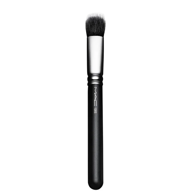 Pincel 130S Short Duo Fibre de MAC