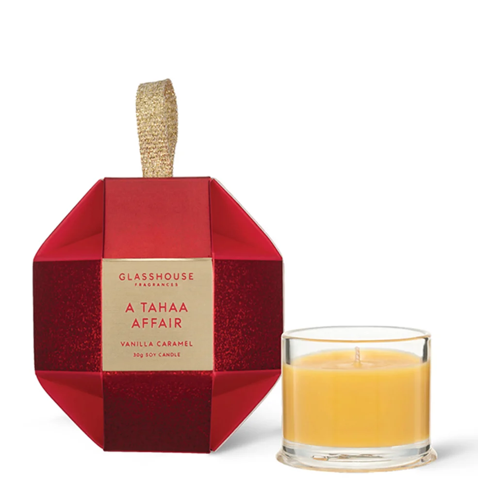 Glasshouse Fragrances Christmas A Tahaa Affair Christmas Bauble Candle 30g Imagen 1