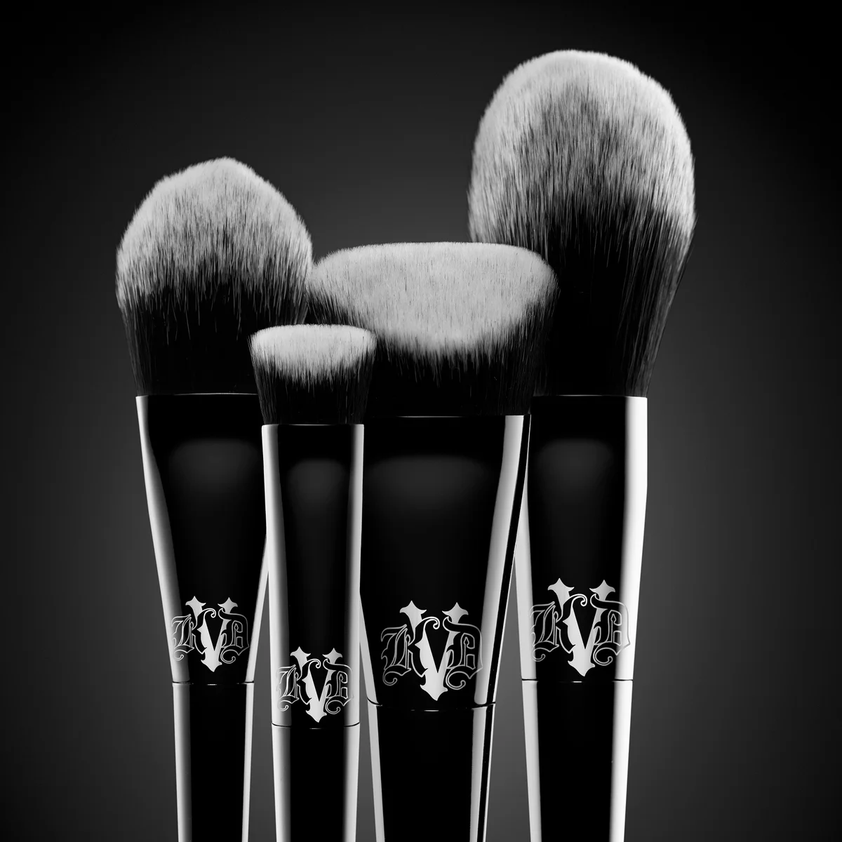 KVD Beauty Lock it Edge Foundation Brush #10