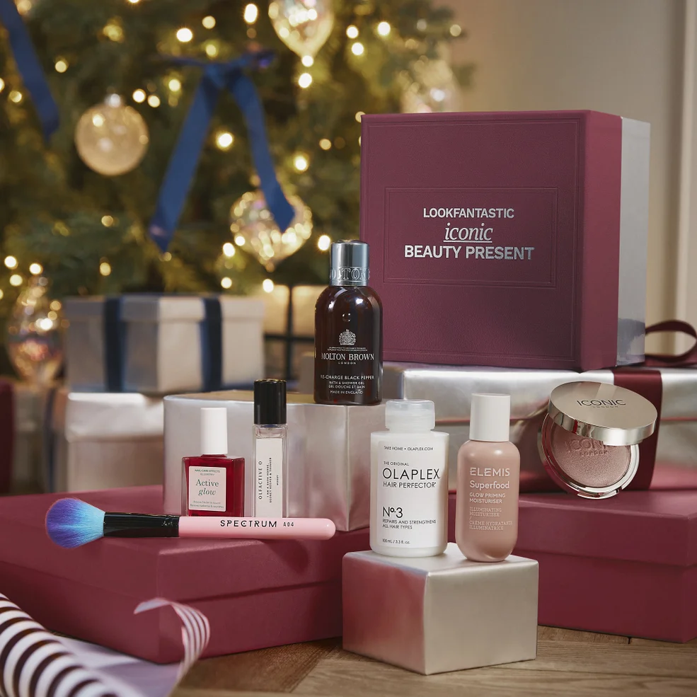 Regalo de belleza navideño LOOKFANTASTIC (valorada en más de 190 €) Imagen 1