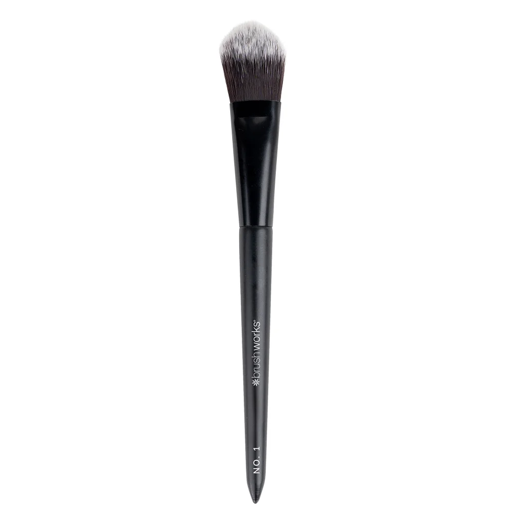 brushworks No. 1 Foundation Brush Imagen 1