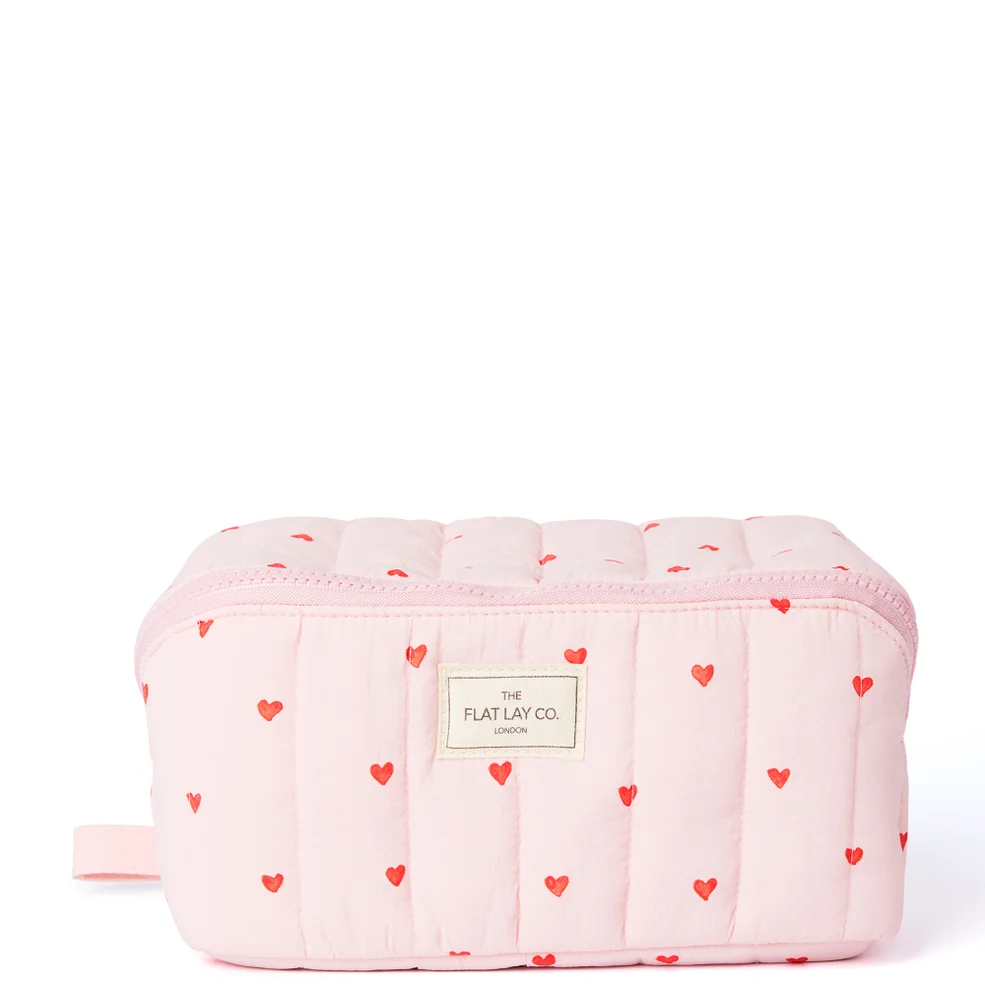 The Flat Lay Co. Marshmallow Flat Lay Makeup Box Bag - Sweet Pink Hearts Imagen 1